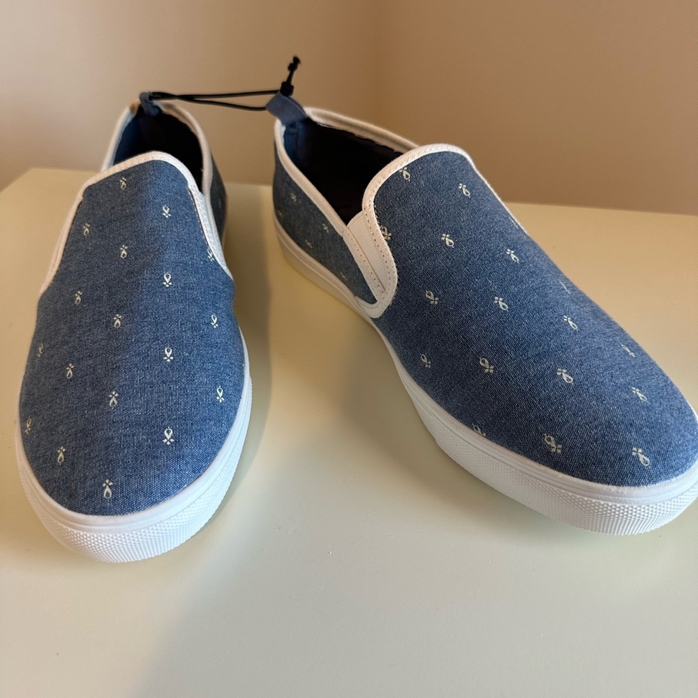 Gap Slip-on Shoes Size 9 Blue and Cream
